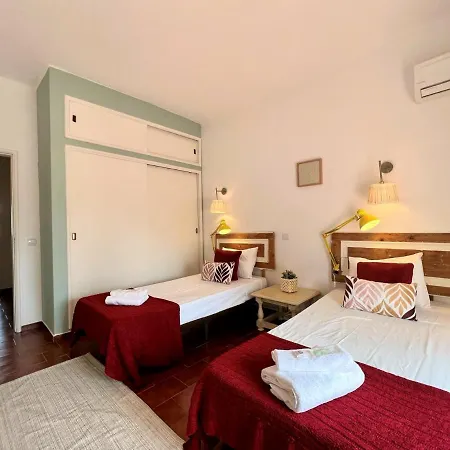 Apartment Twins 2 With Pool By Homing *