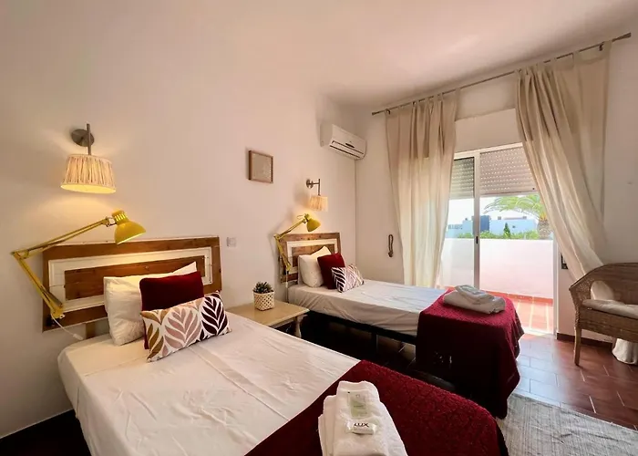 Twins 2 With Pool By Homing Apartman *